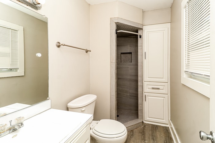 Building Photo - 1343 Springdale Dr