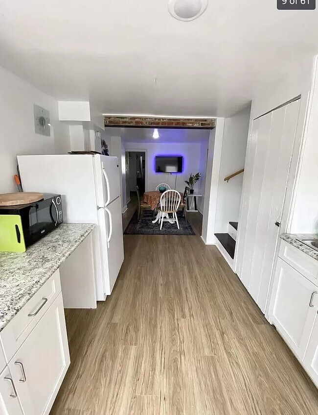 Building Photo - 720 S Randolph St