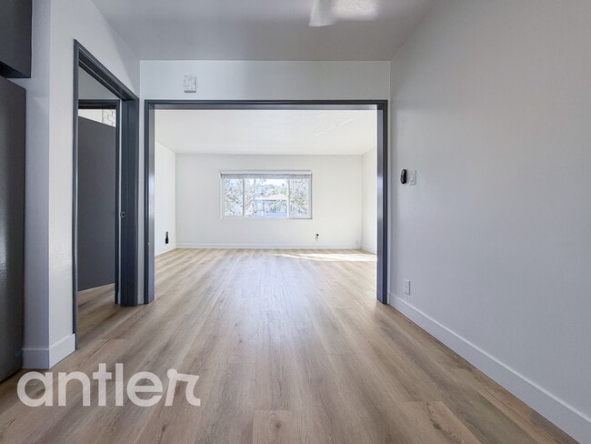 Building Photo - 4033 Palmwood Dr