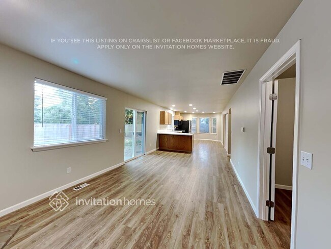 Building Photo - 14101 80th Ave Ct E