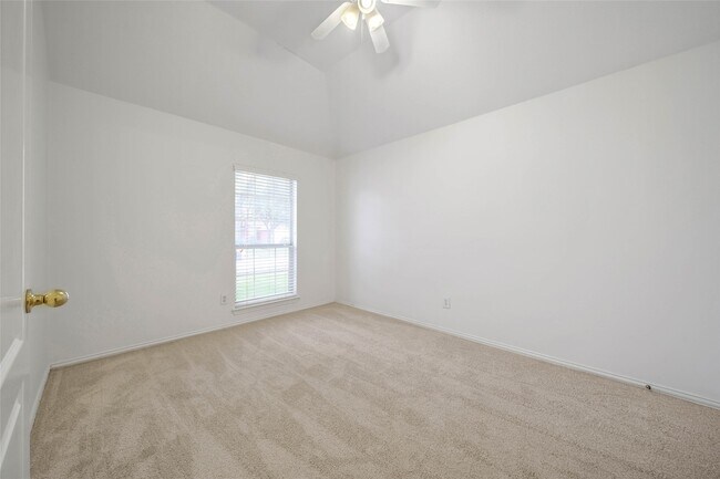 Building Photo - 21406 Hannover Pines Dr