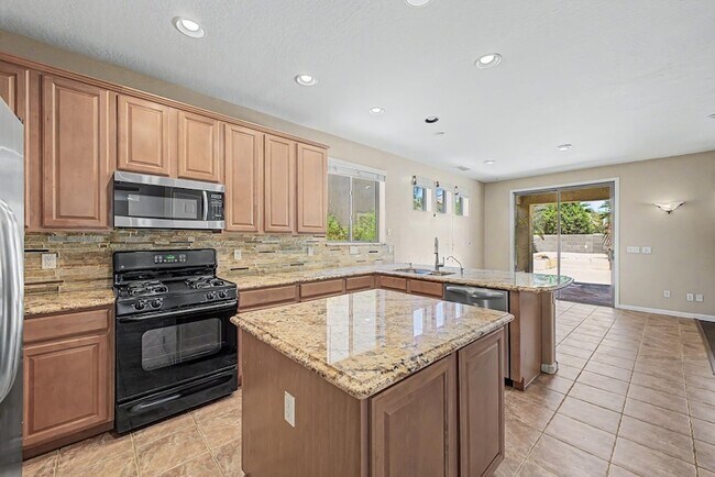Building Photo - 472 W Pelican Dr