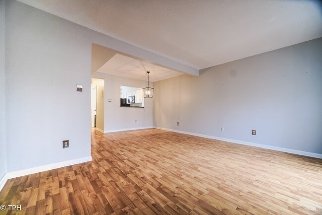 Building Photo - "Charming 2-Bedroom Gem with Granite Elegance in Charlotte's Heart!"