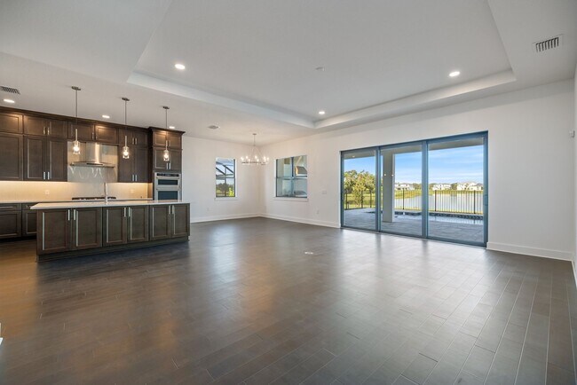 Building Photo - Brand New spacious 4bd/3.5bth Sarasota Hom...