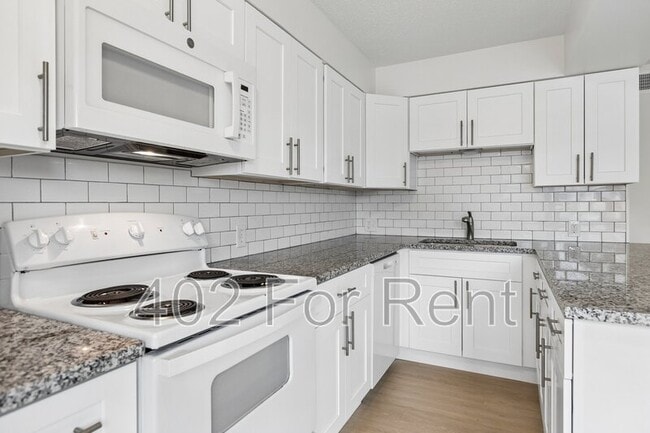 Building Photo - 1056 S 29th St