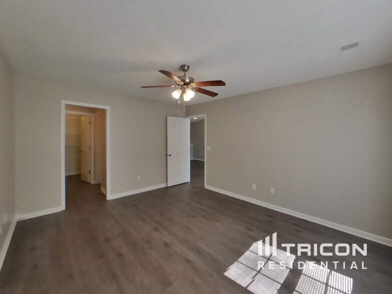 Building Photo - 8 Glennvale Ct