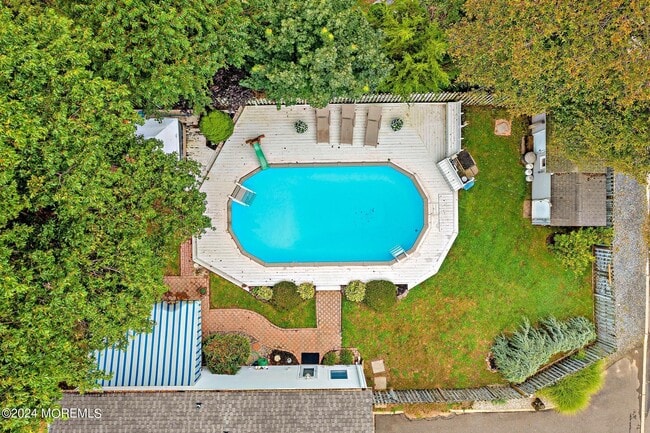 Building Photo - 14 S Rd