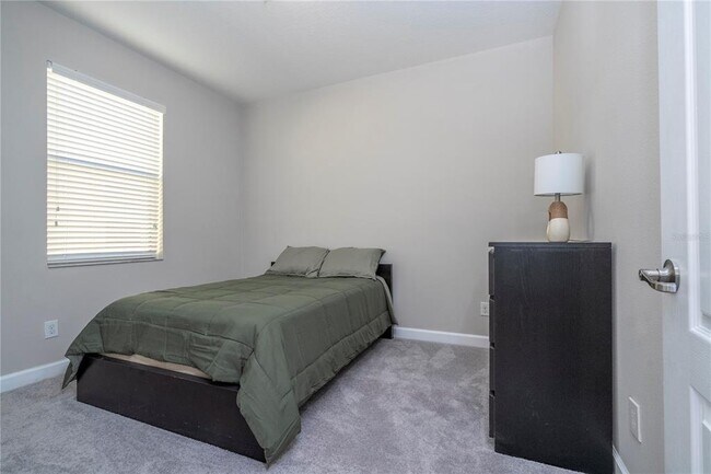 Building Photo - 2342 Crosston Cir