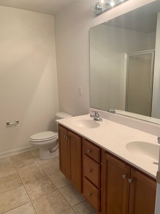 Building Photo - 3 Bedroom Rental on Cul-De-Sac!