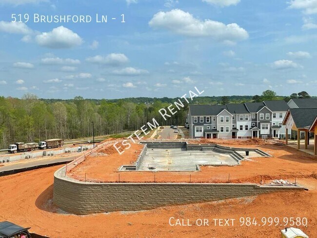Building Photo - 519 Brushford Ln
