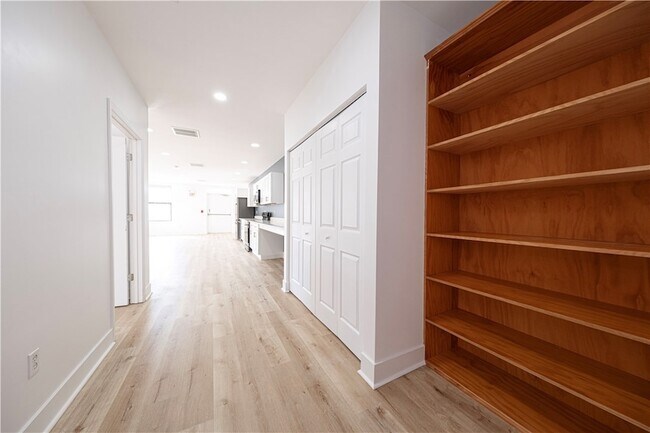 Building Photo - 232 3rd Ave