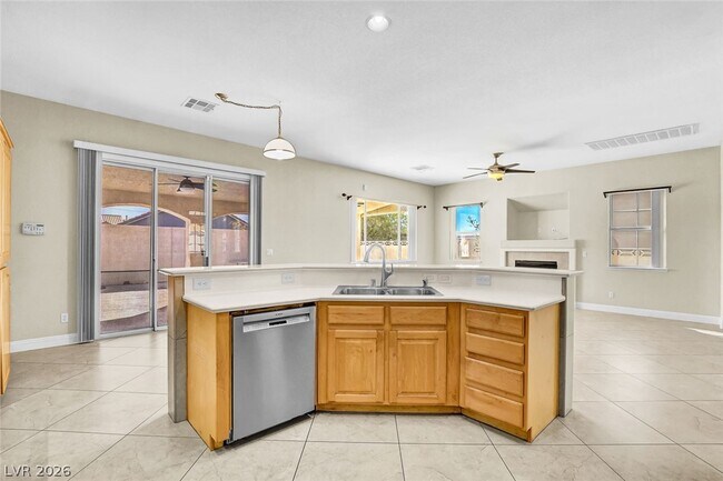 Building Photo - 6559 Thundercloud Ct