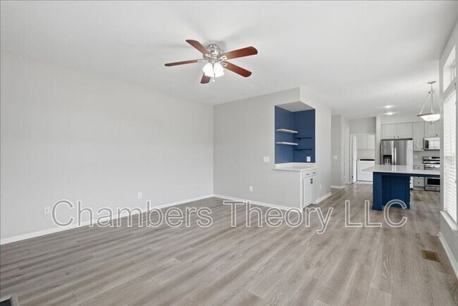 Building Photo - 42211 Marcy Way