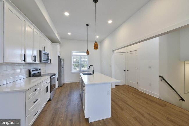 Building Photo - 3680 Indian Queen Ln