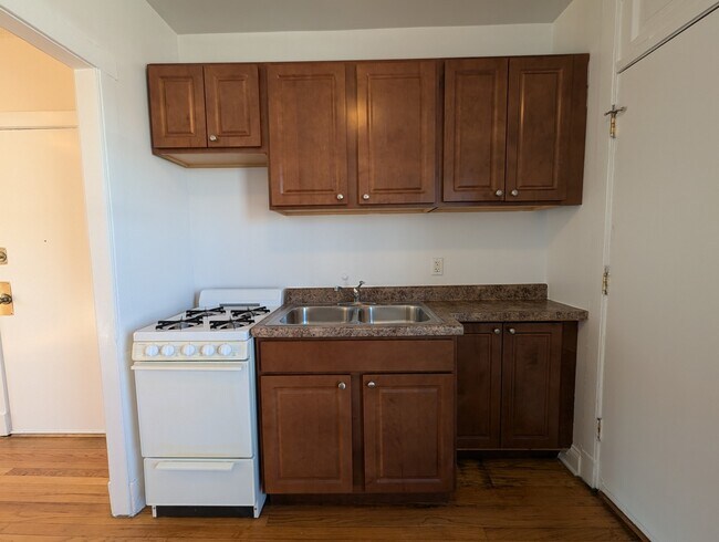 Building Photo - 2653 N Spaulding Ave