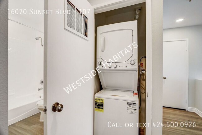 Building Photo - 16070 Sunset Blvd