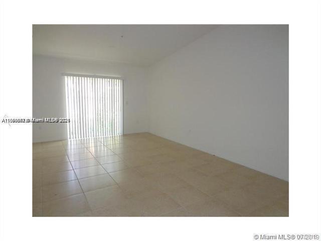 Building Photo - 3818 SW 48th Ave