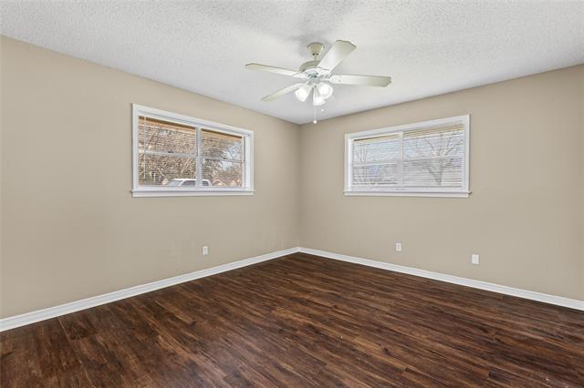 Building Photo - 6305 Chapman Dr