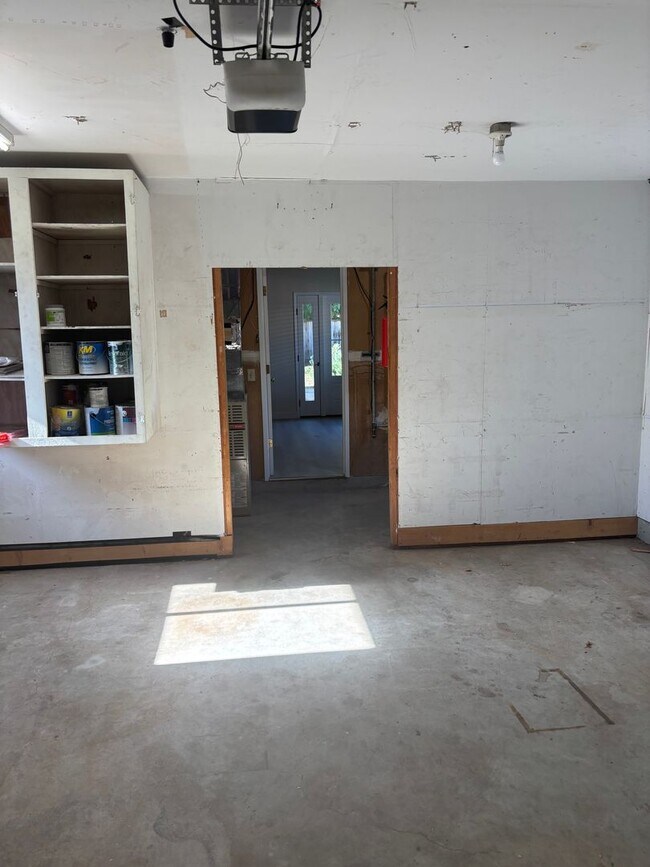 Building Photo - 3 bed 2 bath house on the westside Santa Cruz