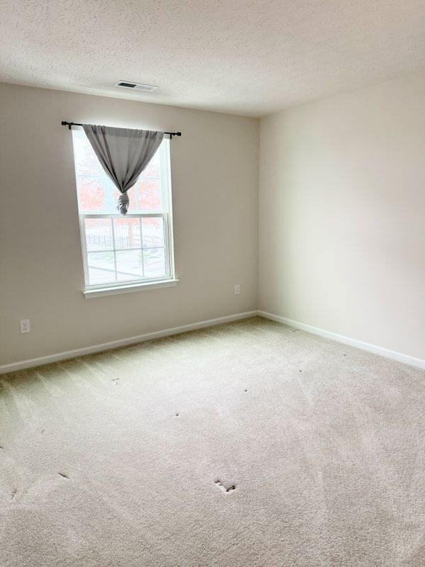 Building Photo - 6017 Outlook Ct