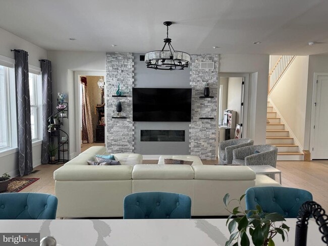 Building Photo - 125 Maggie Ln