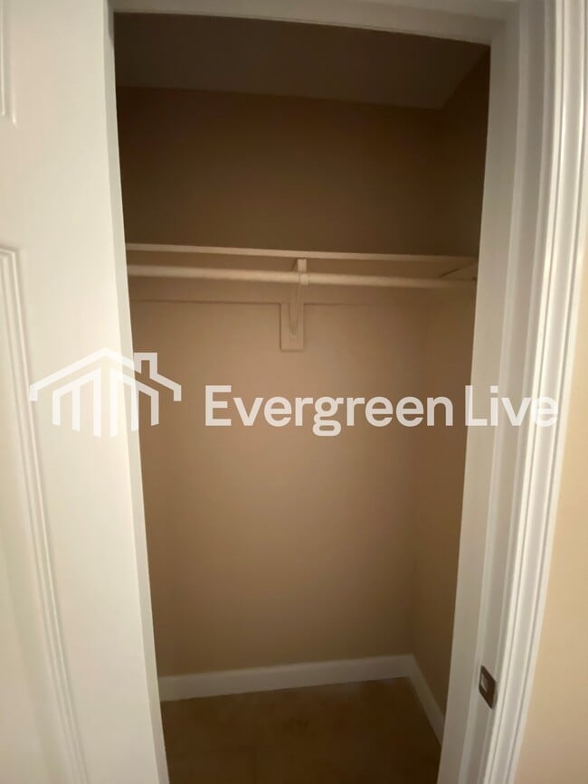 Building Photo - 70 Boreal Ct