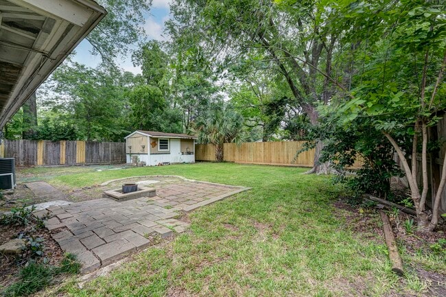 Building Photo - 4626 Evergreen St