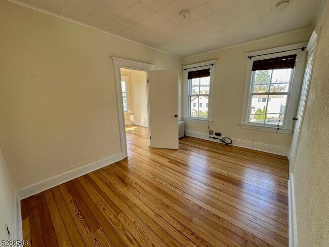 Building Photo - 280 Hoover Ave