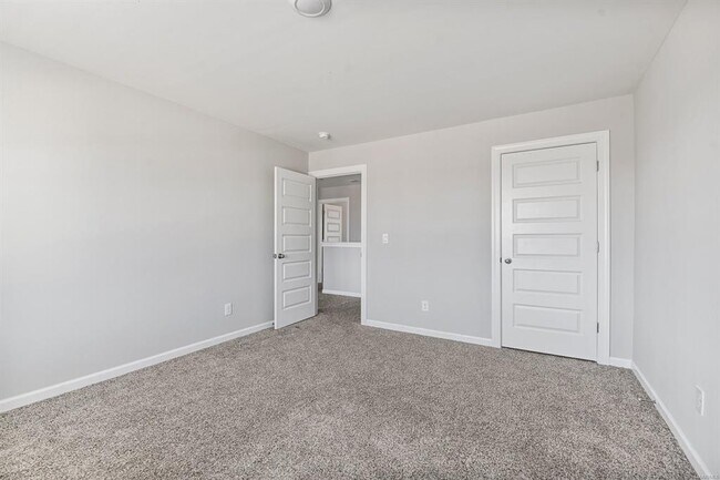 Building Photo - 5619 Wyatt Ct