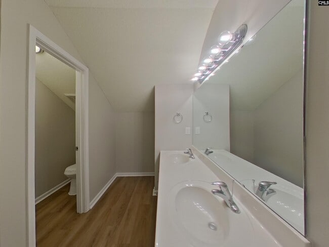 Building Photo - 2048 Lake Carolina Dr