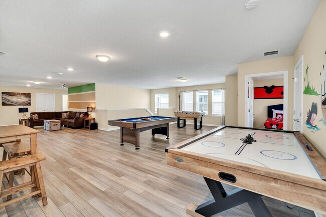 Building Photo - 2130 Lelani Cir