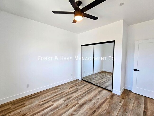 Building Photo - 5016 N Bentree Cir