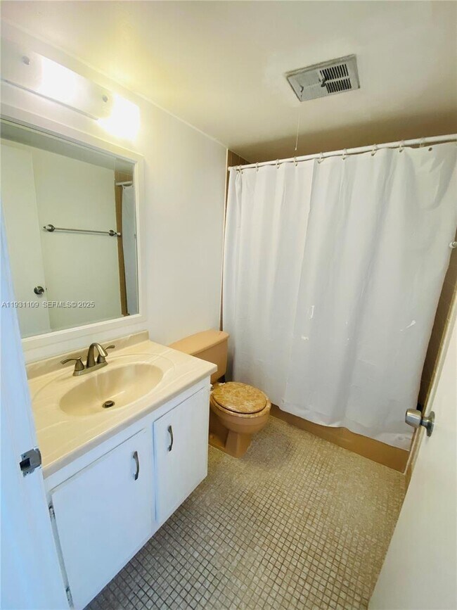 Building Photo - 7331 NW 18th St