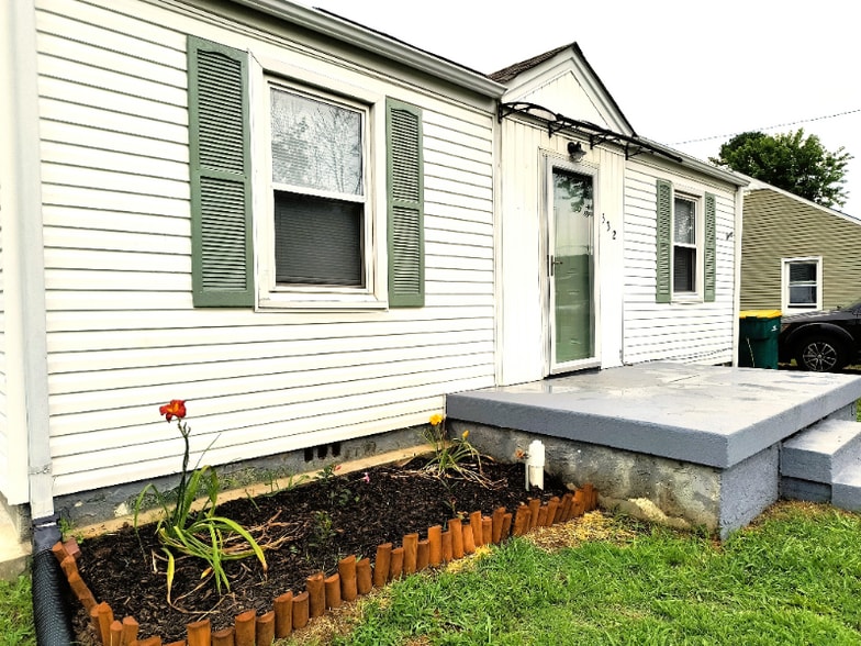 Building Photo - 532 Harwell Ave