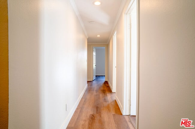 Building Photo - 233 Longfellow St