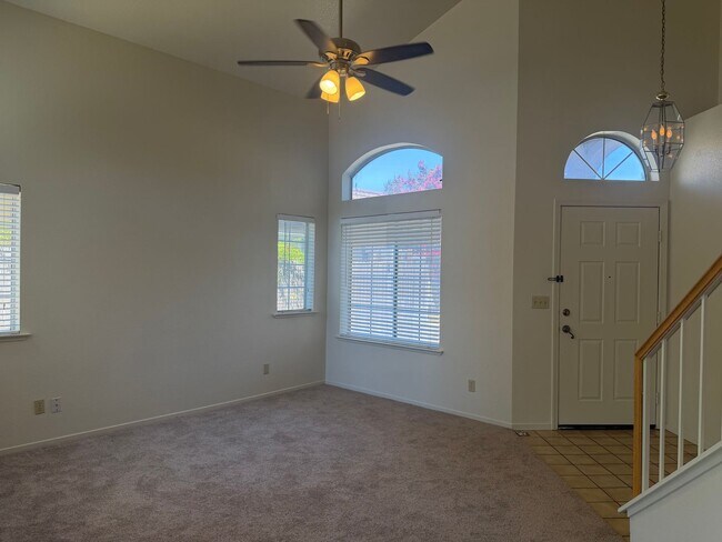 Building Photo - 8317 Bramble Bush Cir