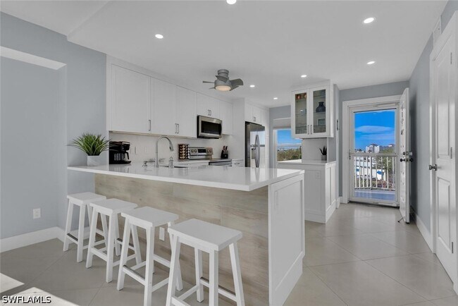 Building Photo - 991 N Barfield Dr