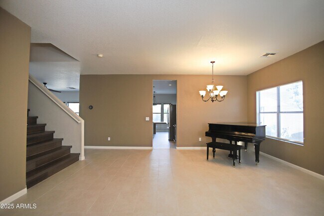 Building Photo - 8833 S 13th Pl