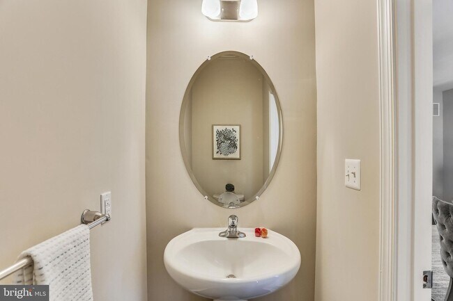 Building Photo - 925 Dorchester Cove Rd