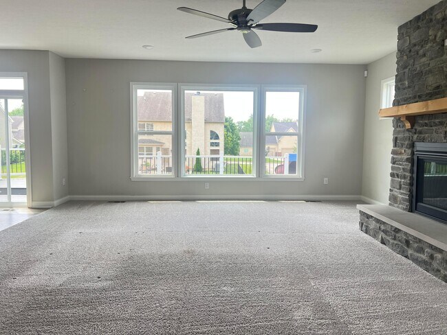 Building Photo - 8739 Cedar Brook St