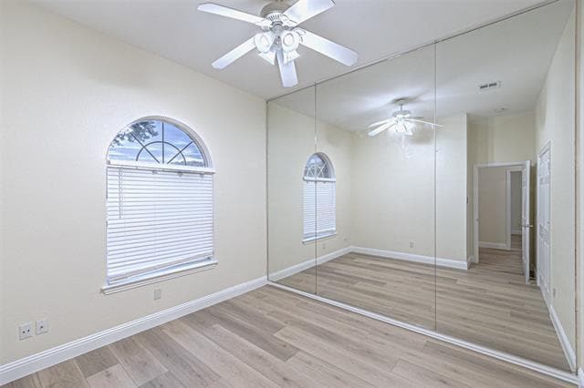 Building Photo - 10601 Robincreek Ln