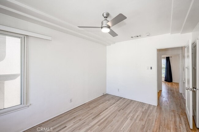 Building Photo - 711 N Howard St