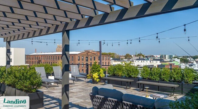 Primary Photo - 1999 E Boston St