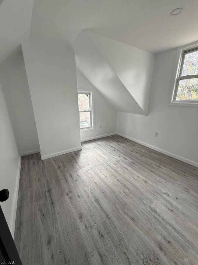 Building Photo - 15 Winthrop Terrace