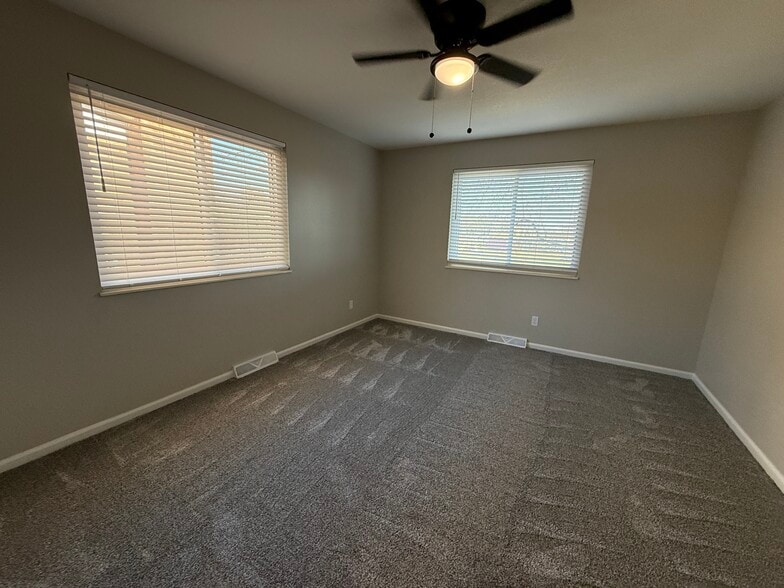 Bedroom 2 Upstairs - 5918 Newcombe Ct