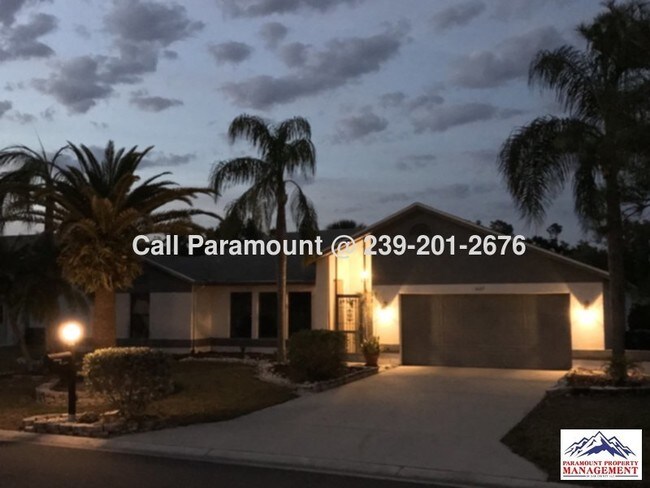 Building Photo - Furnished Annual 4 Bedroom Pool Home in Great Location!