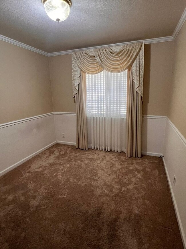 Building Photo - 2488 Shilshone Cir