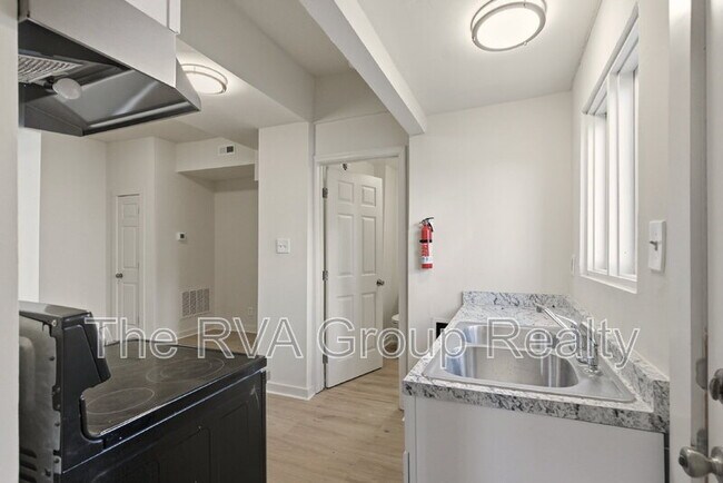 Building Photo - 27 S Jefferson St