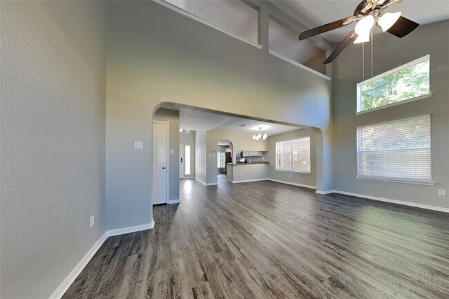 Building Photo - 22723 W Waterlake