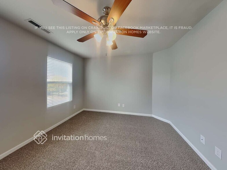 Building Photo - 9011 Paddle Oak Rd